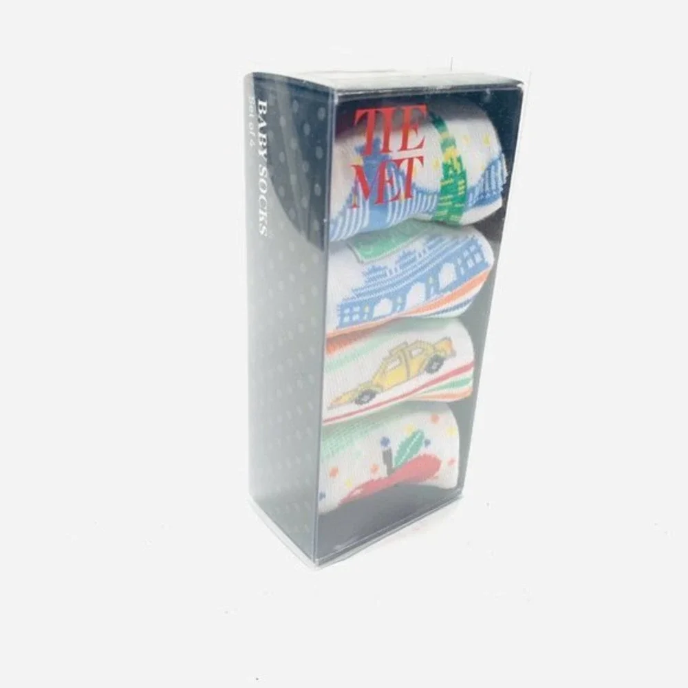 Metropolitan Museum of Art Baby Socks (2 PACK LOT/4 Total) Infant Size 0-12 Mths